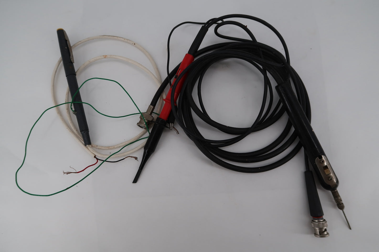 U18945 Used BK Precision Model 1486 10MHz Oscilloscope