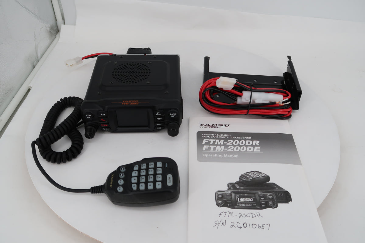 U20490 Used Yaesu FTM-200DR C4FM/FM 144/430MHz Dual Band 50W Transceiver