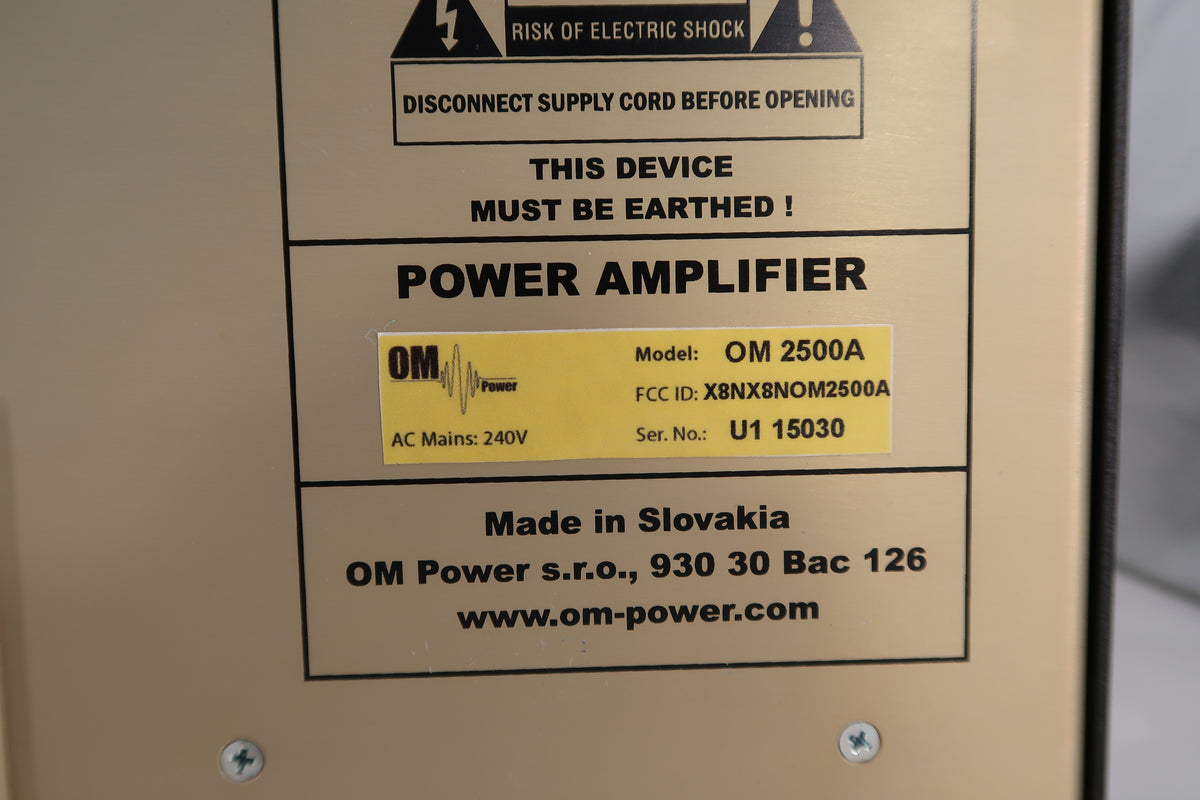 U20496 Used OM Power OM2500A 2500 Watt HF (1.8-29.7 MHz) Power Amplifier with Remote