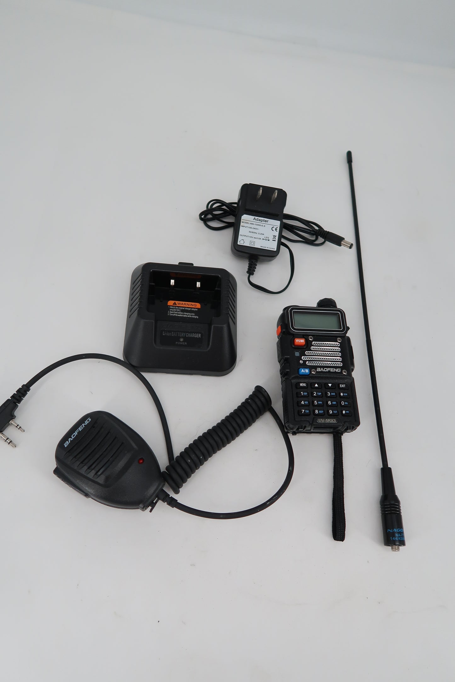 U19955 Baofeng UV-5RX3 5W Tri-Band Handheld Transceiver