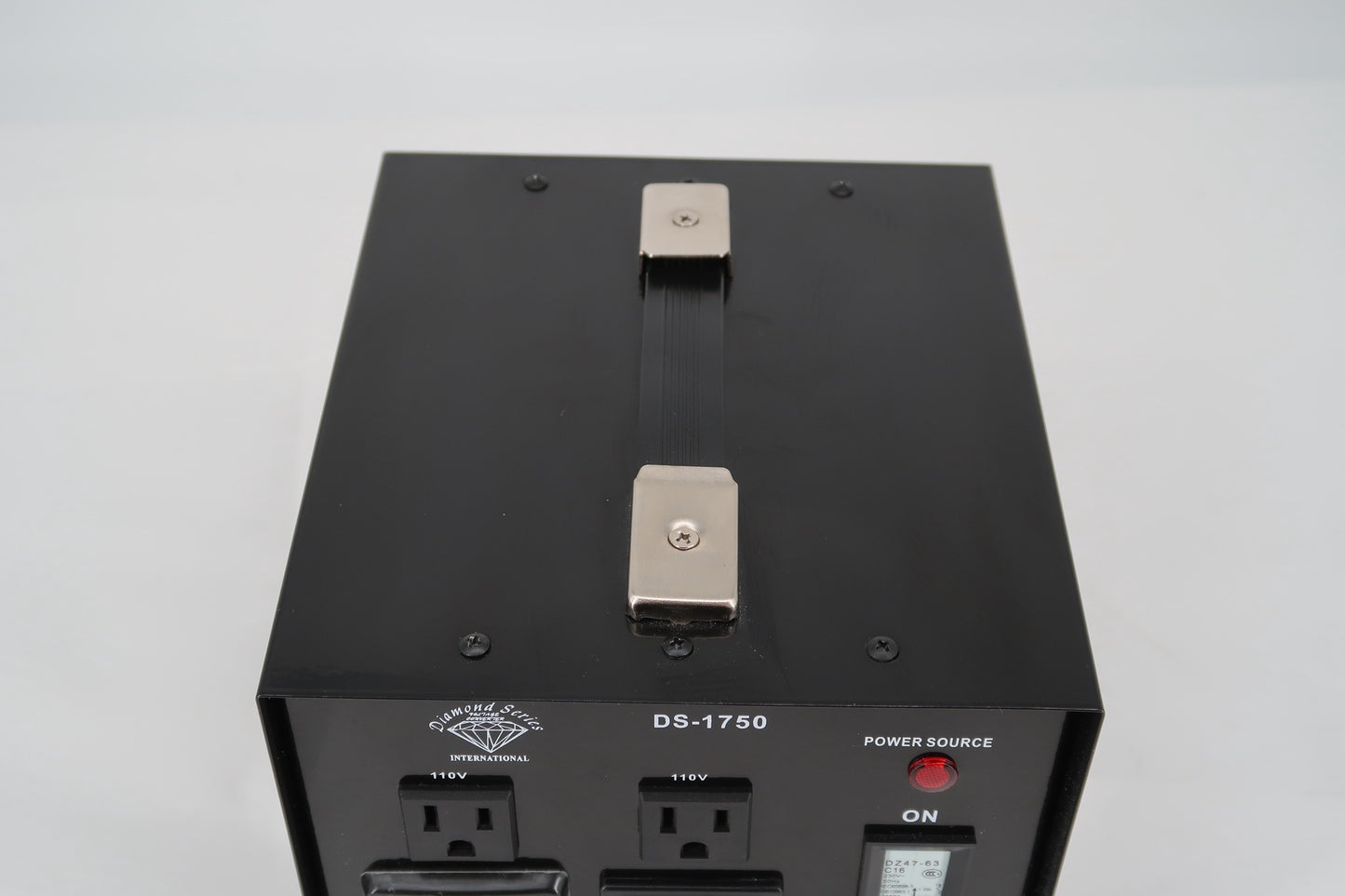U18273 Used Diamond Series DS-1750 Step Up & Down Transformer