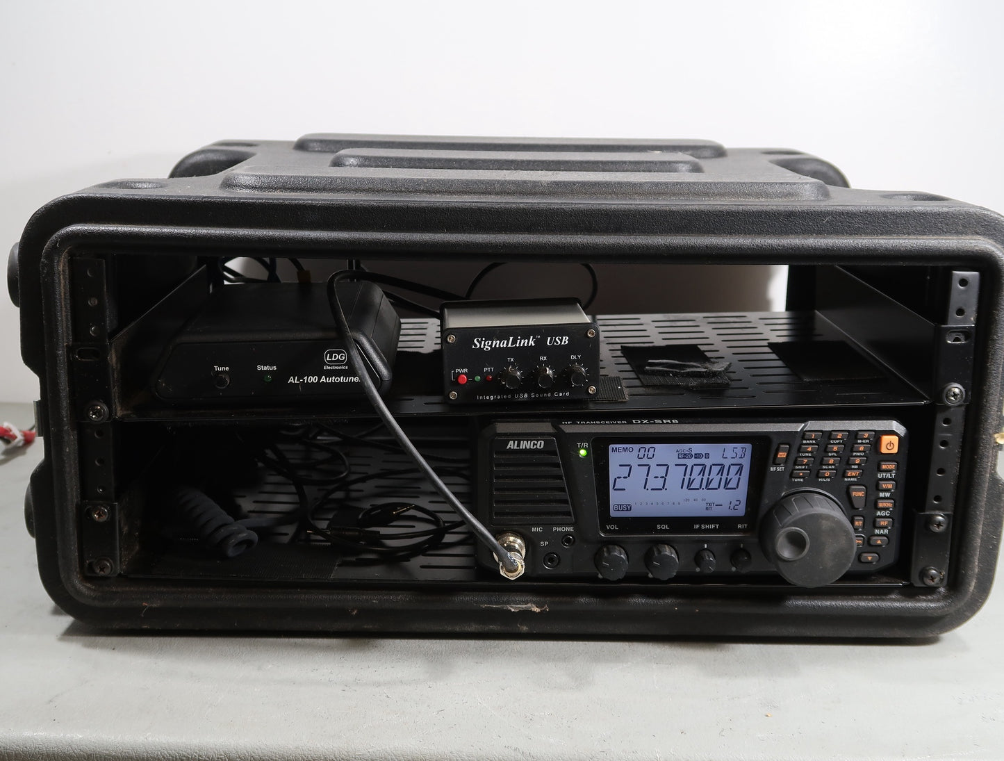 U18353 Used Alinco DX-SR8T HF Transceiver Go Kit w/ Extras