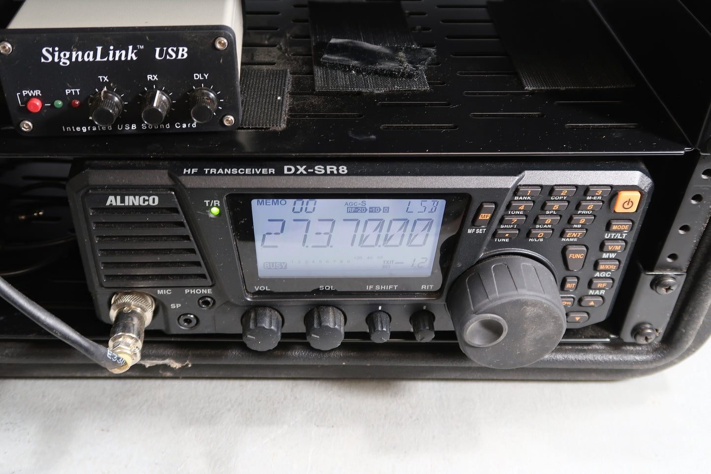 U18353 Used Alinco DX-SR8T HF Transceiver Go Kit w/ Extras