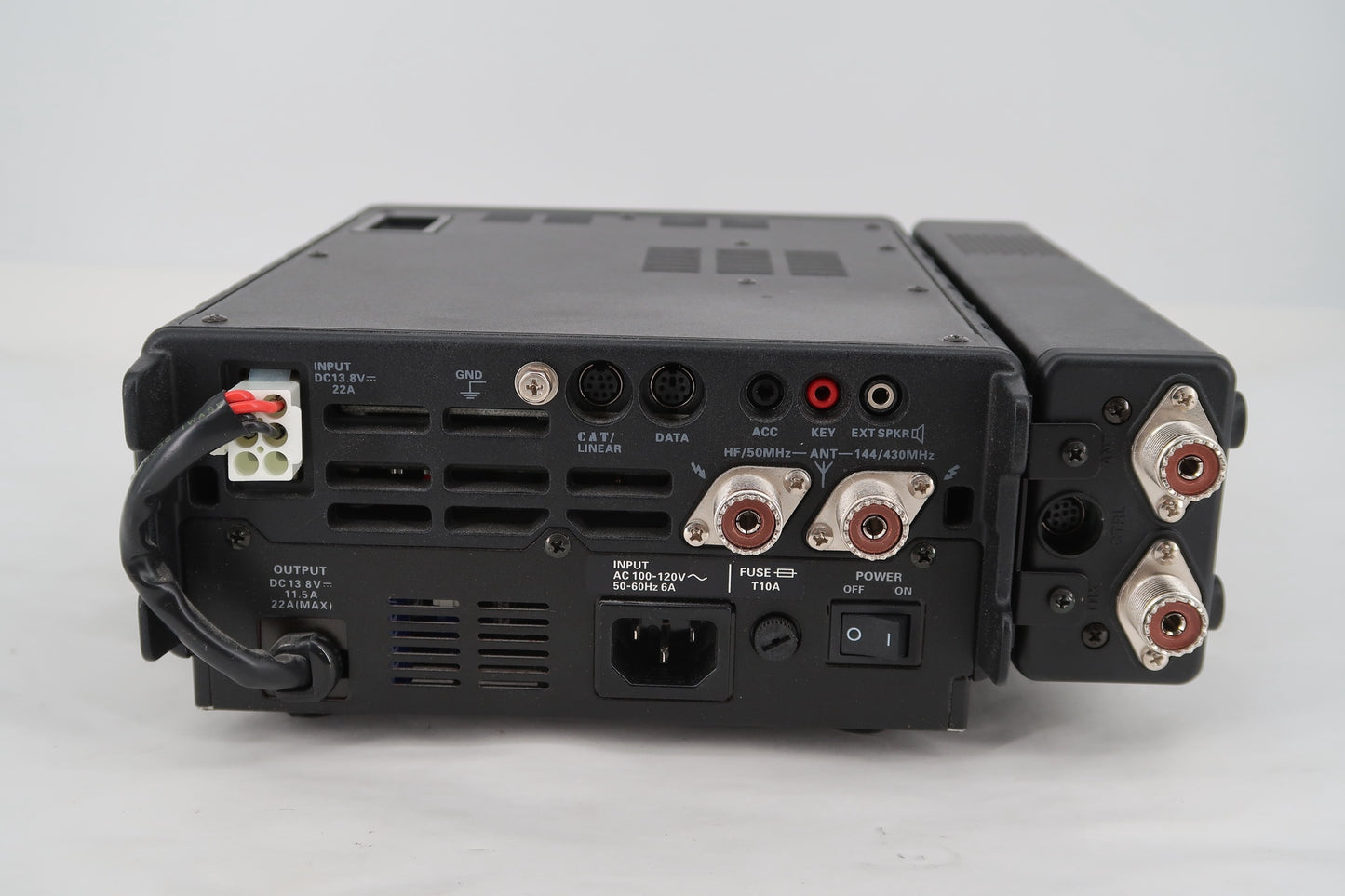 U18785 Used Yaesu FT-897D HF/VHF/UHF All-Mode Transceiver w/ FP-30B & FC-30 Tuner/Pwr. Supply