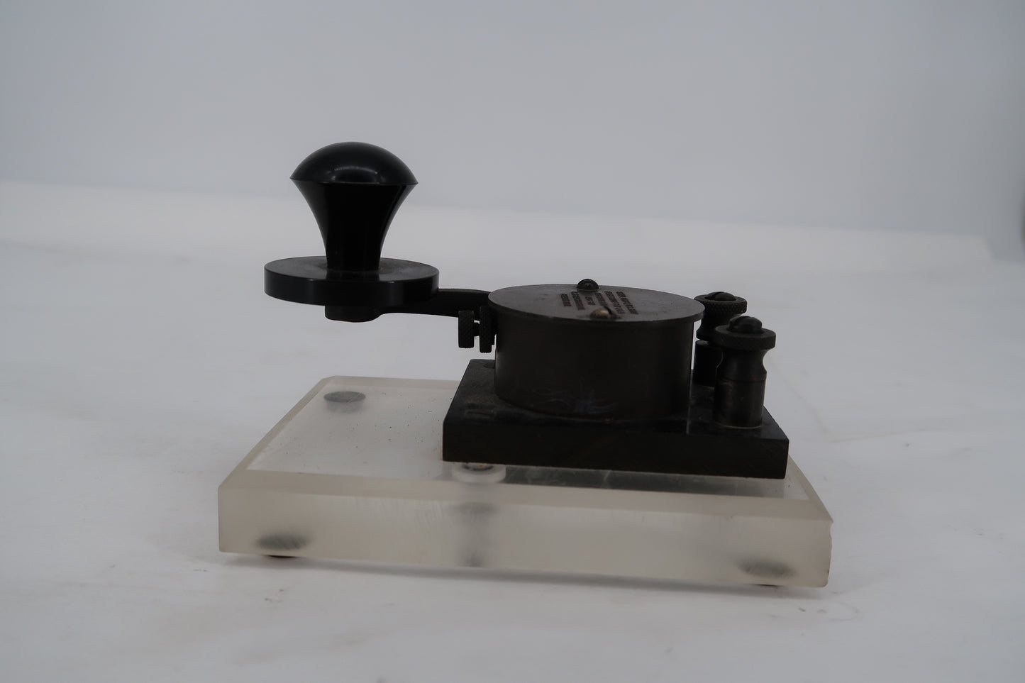 U18851 Used US Army Signal Corps J-5-A Flame-Proof Key