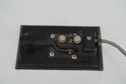 U18879 Used Unbranded Stamped 37153-4 Straight Key