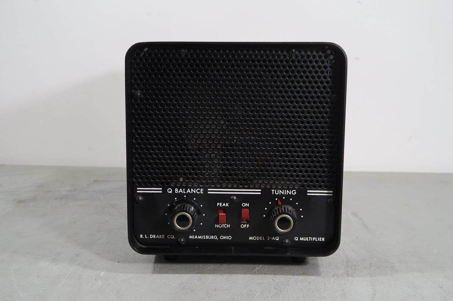 U18880 AS IS Untested R.L. Drake Model 2-AQ Speaker & Q Multiplier