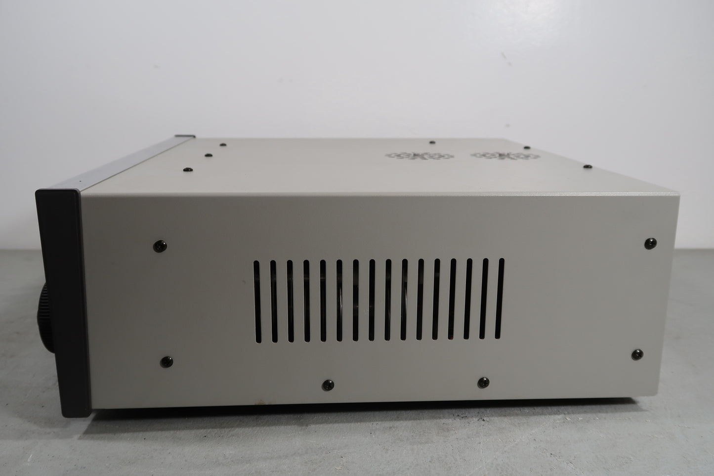 U18911 Used Ten-Tec Model 425 Titan Power Amplifier w/ Power Supply