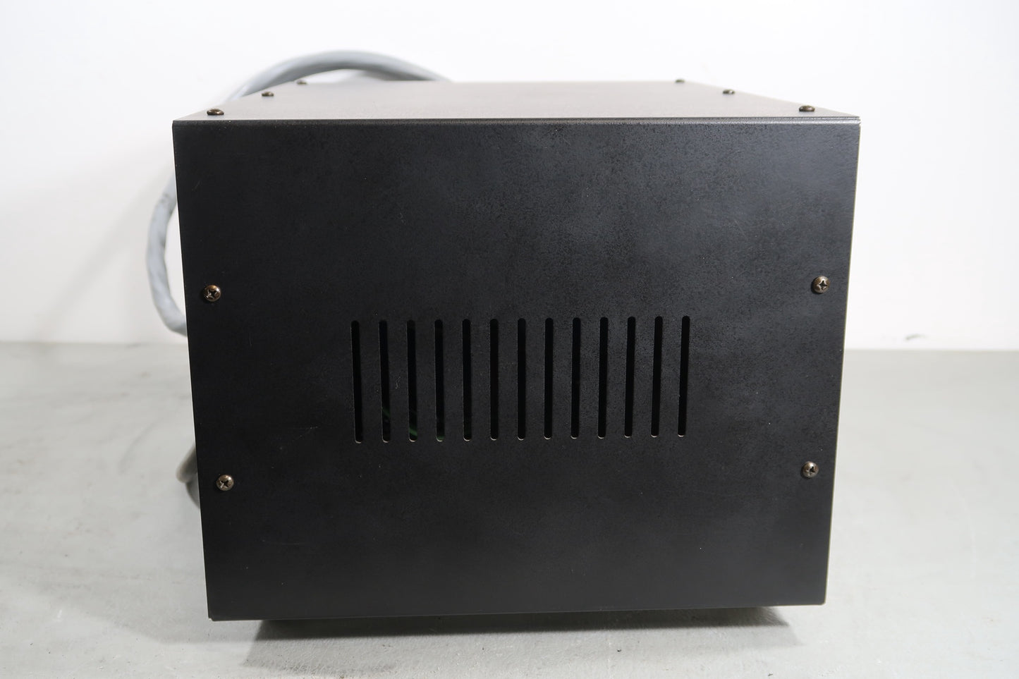 U18911 Used Ten-Tec Model 425 Titan Power Amplifier w/ Power Supply
