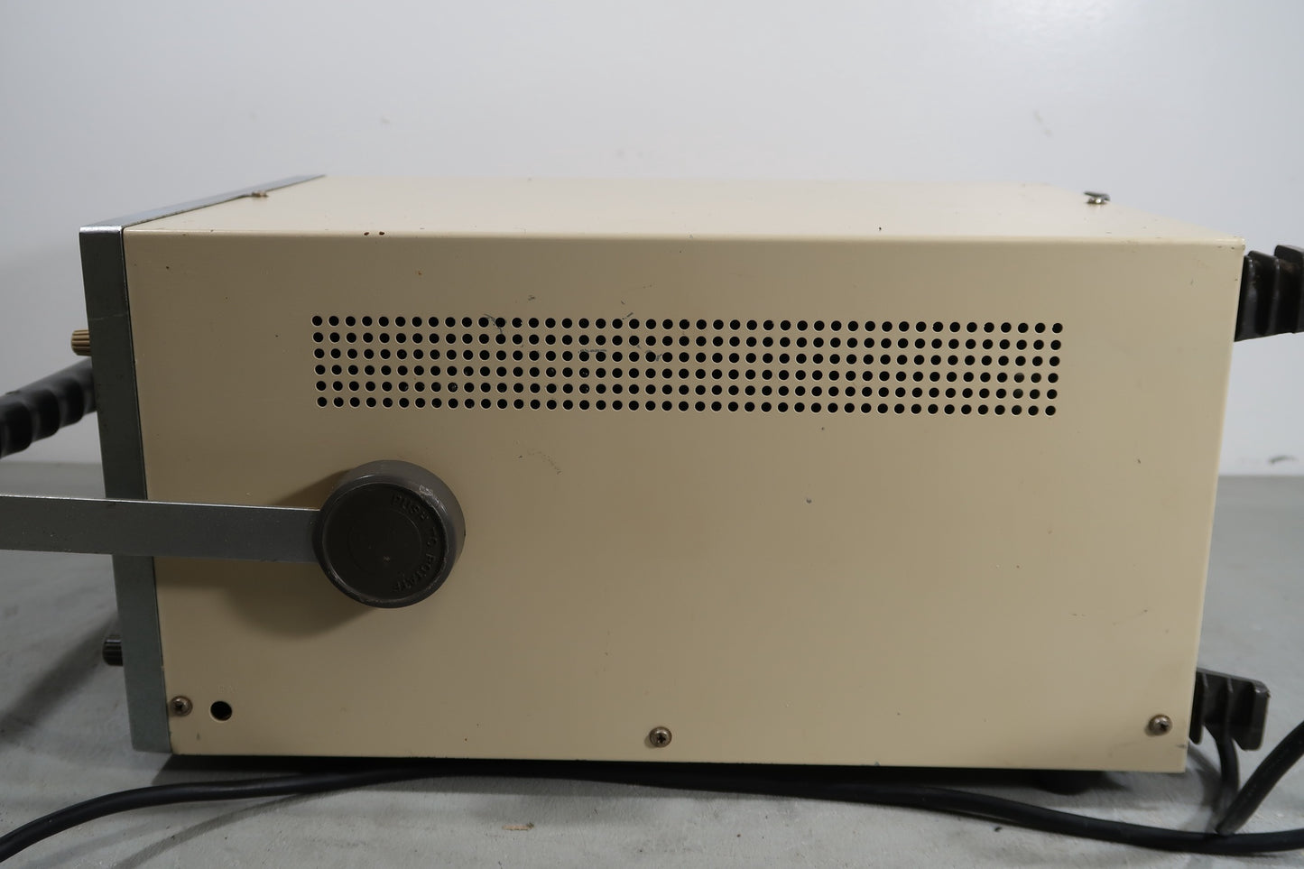U18945 Used BK Precision Model 1486 10MHz Oscilloscope