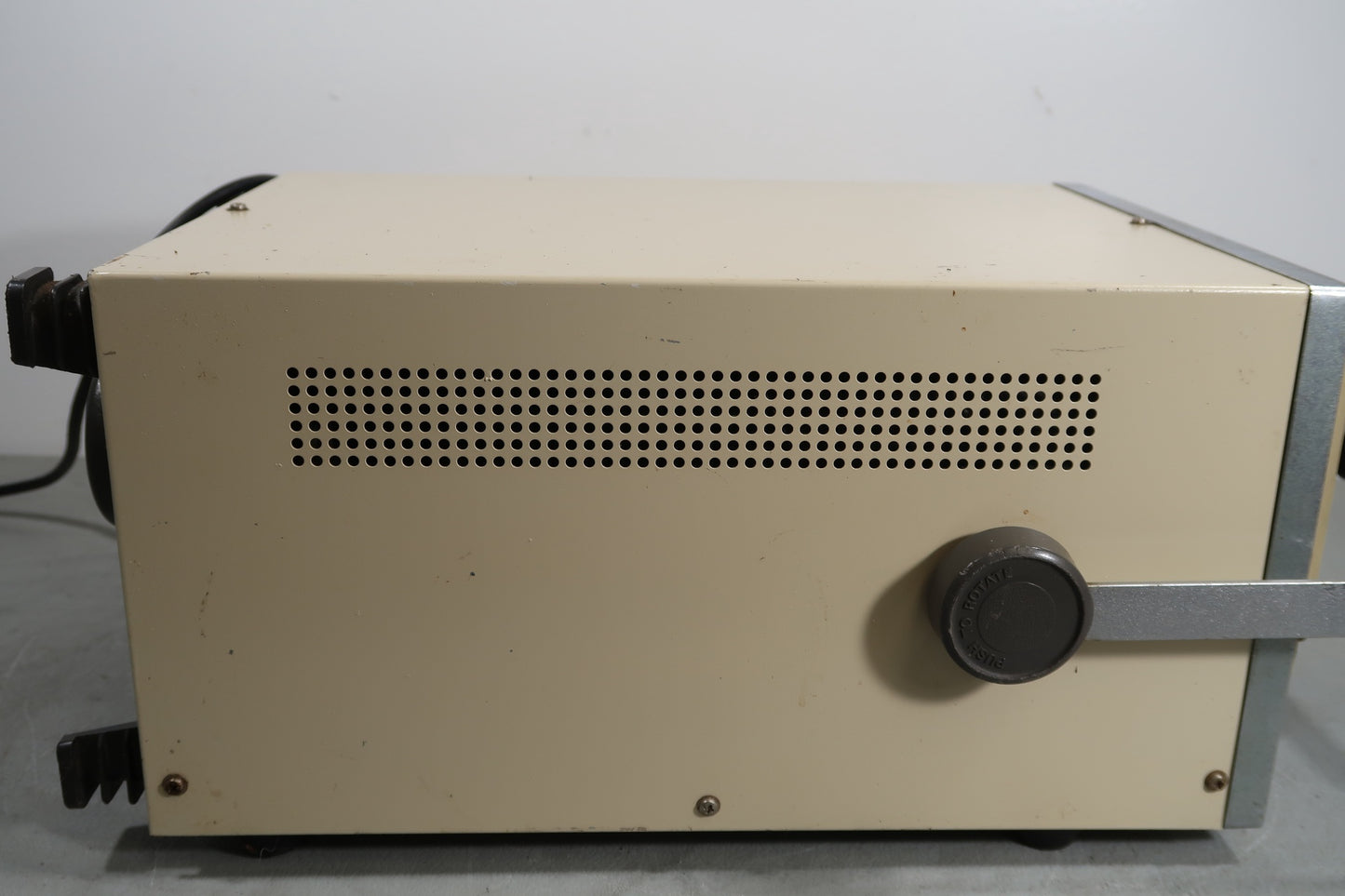 U18945 Used BK Precision Model 1486 10MHz Oscilloscope