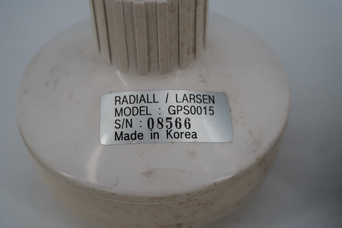 U18980 Used Radial/Larsen GPS0015 GPS Antenna & 26 dB Timing Antenna Unit