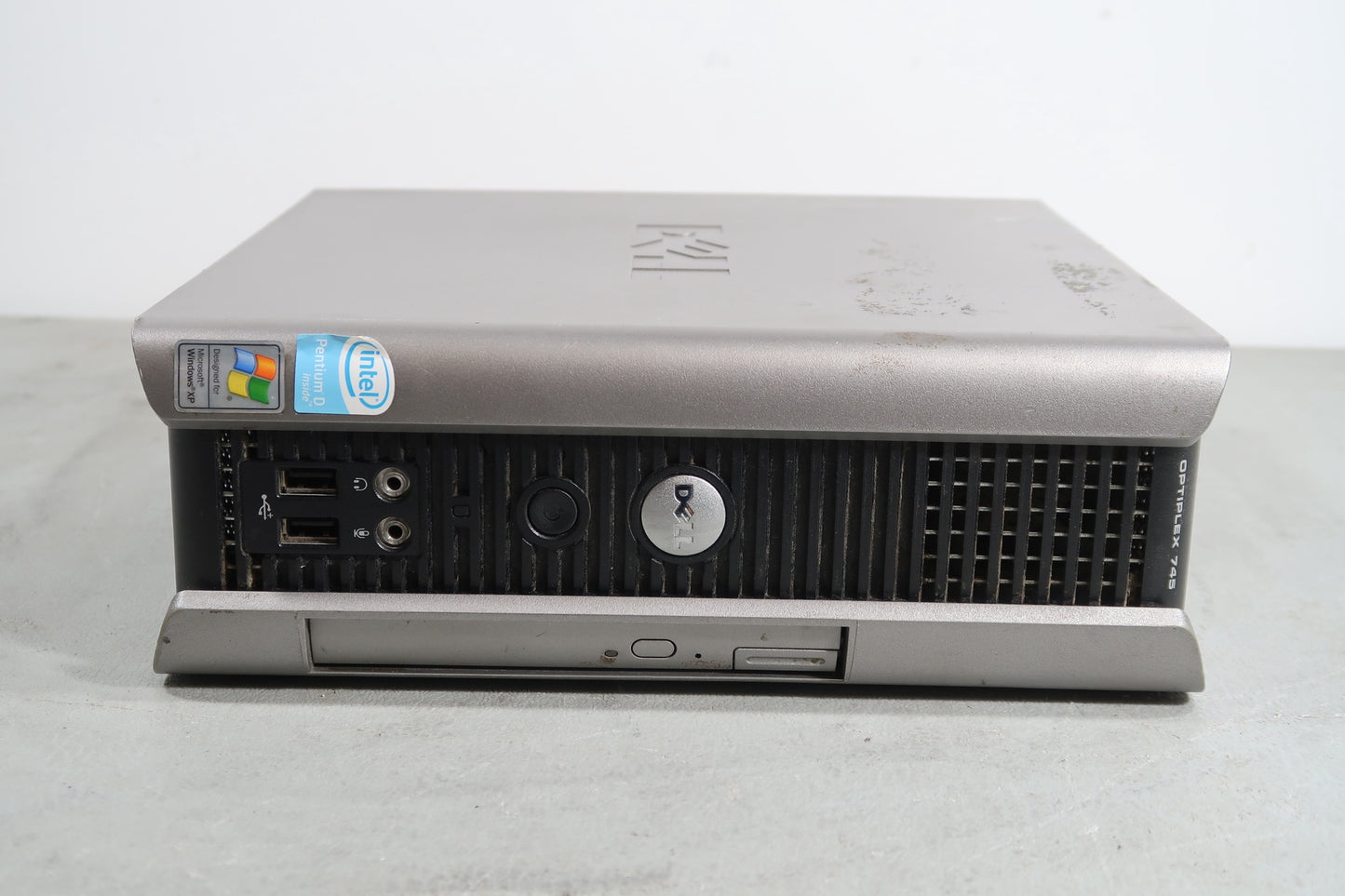 U19083 Used Dell Optiplex 745 Personal Computer (Windows XP) w/ Motorola Rib Box & Software