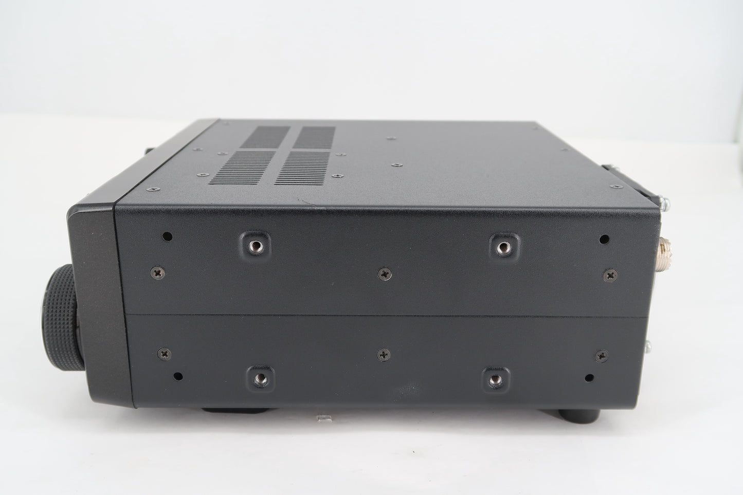 U19101 Used Icom IC-9700 144/440MHz & 1.2GHz All-Mode Transceiver