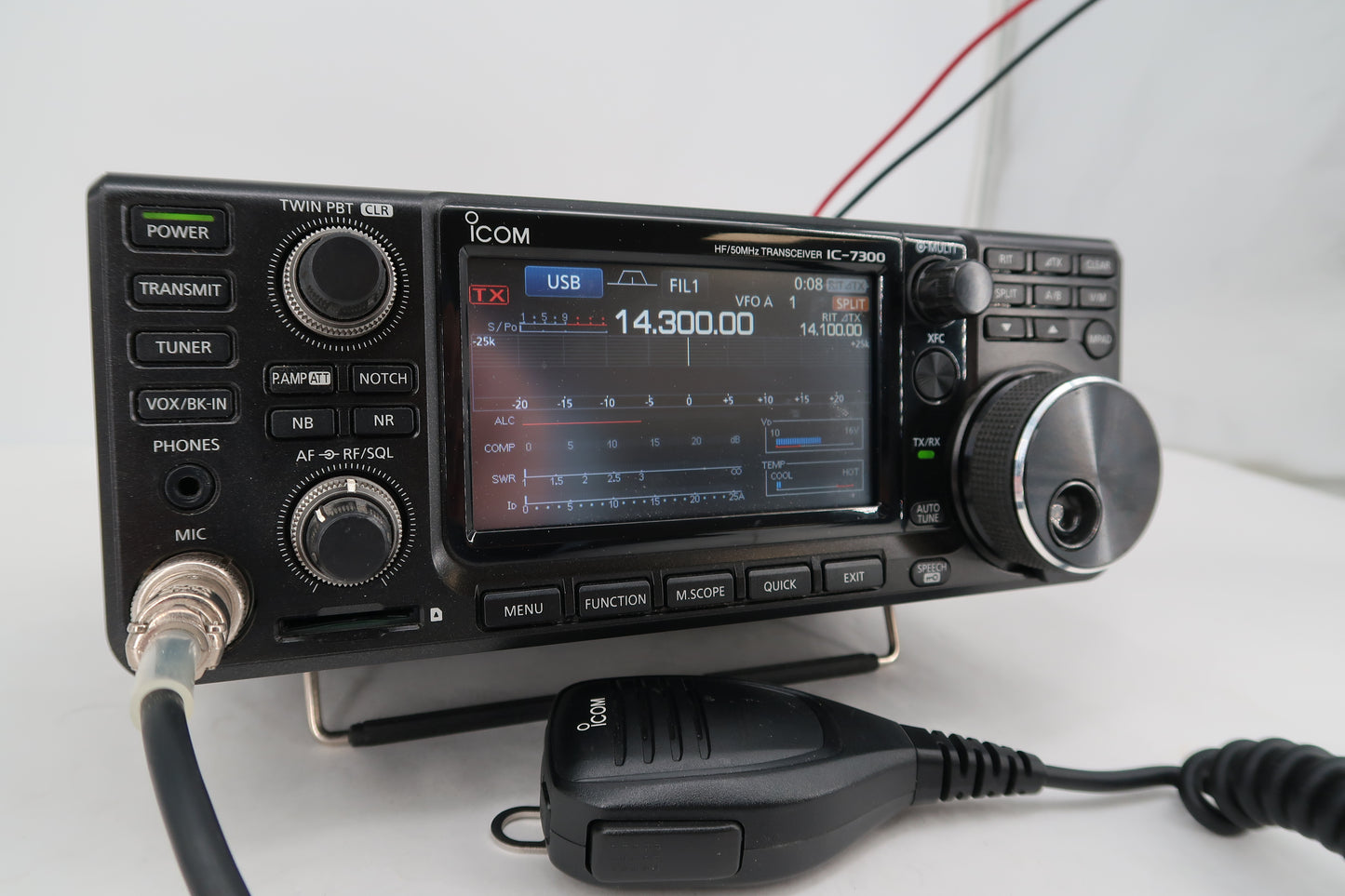U19980 Used ICOM IC-7300 HF/50MHz Transceiver
