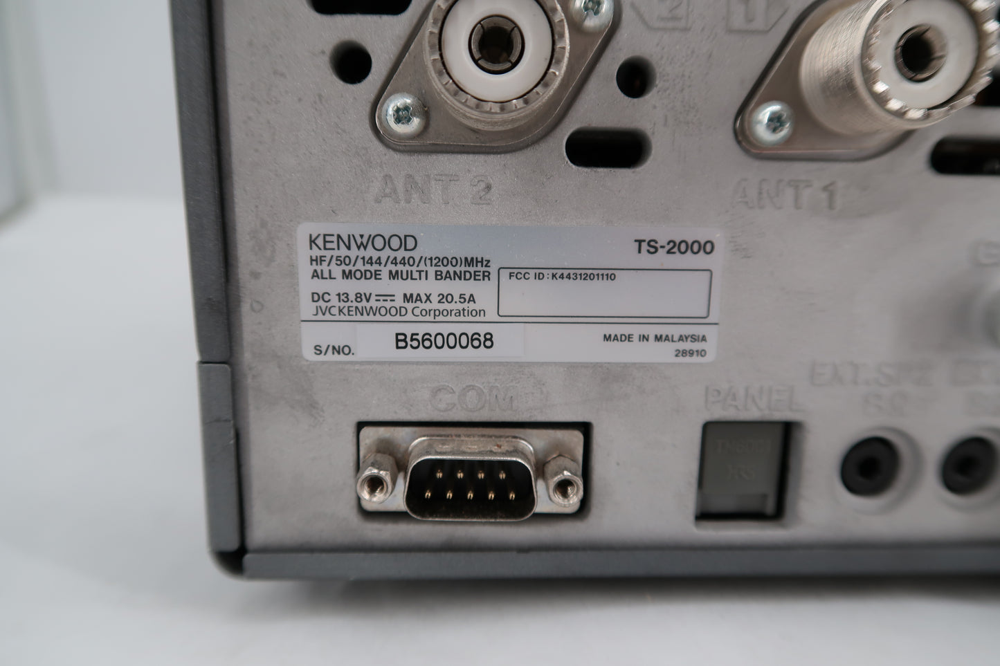 U19981 Used Kenwood TS-2000 All-Mode Multi-Band Transceiver