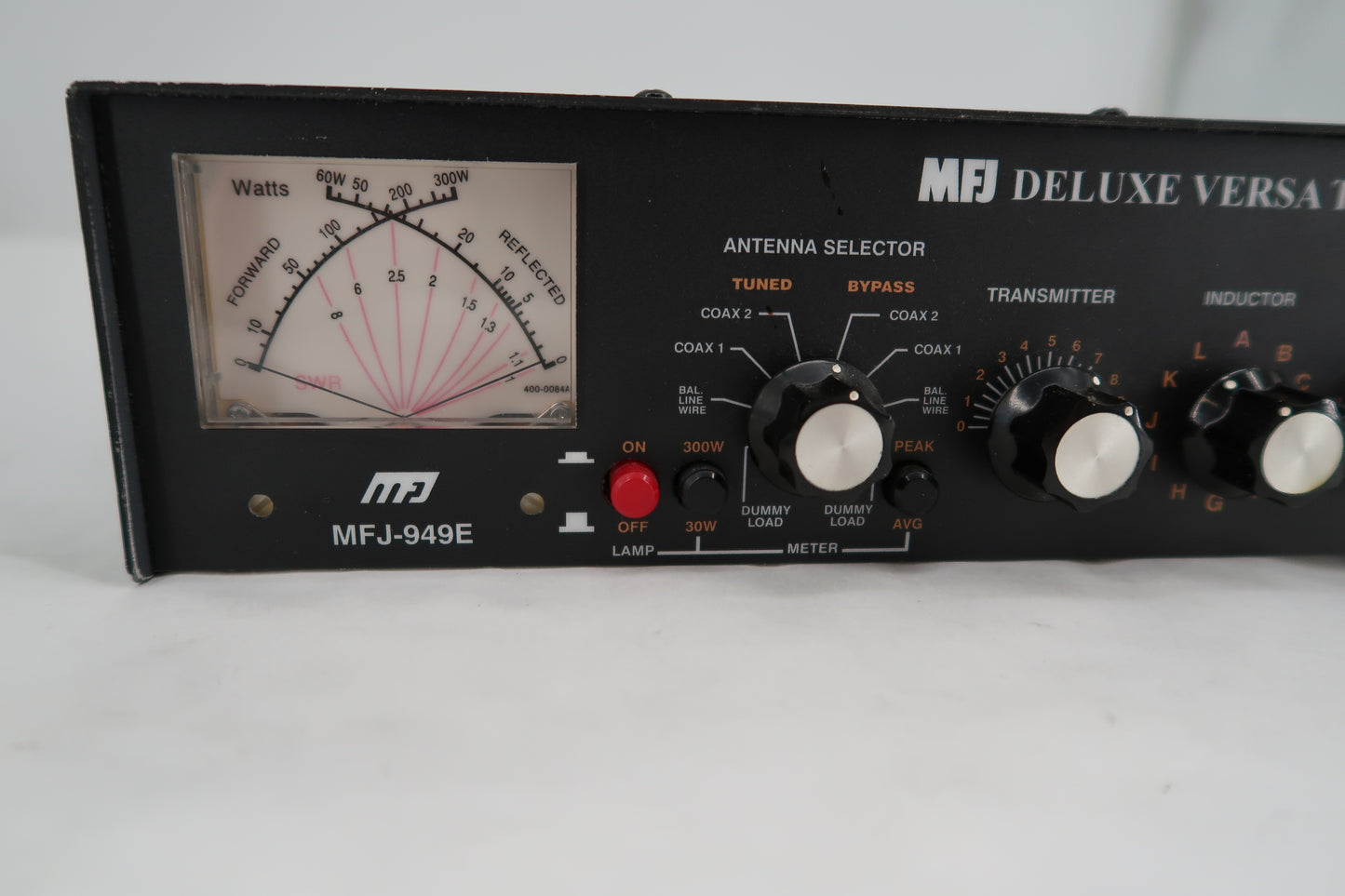 U19983 Used MFJ 949E Deluxe Versa Tuner II