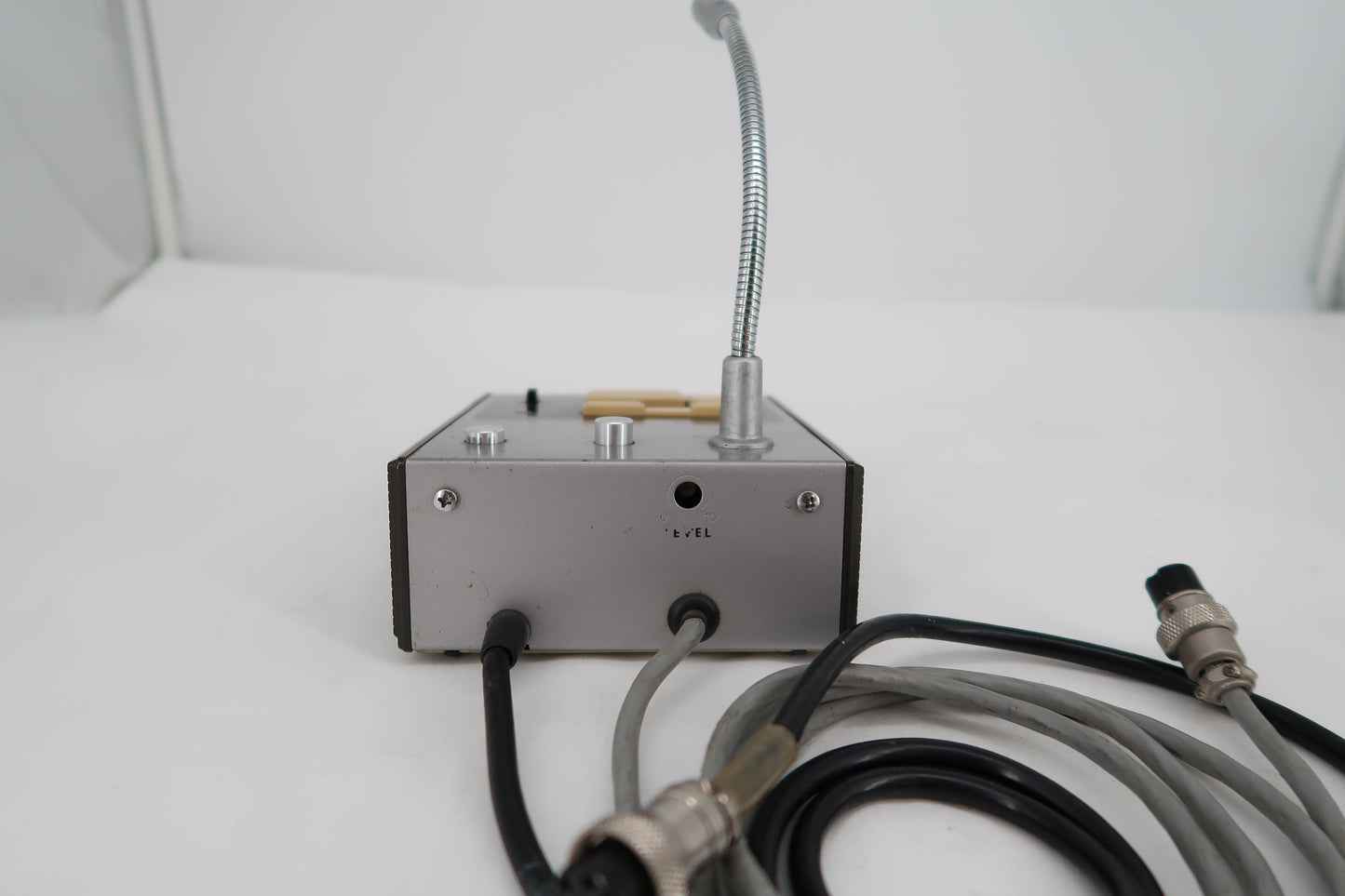 U19989 Used Kenwood MC-80 Desk Mic