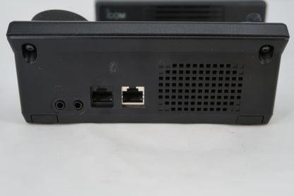 U19991 AS IS Icom IC-7100 No Power on