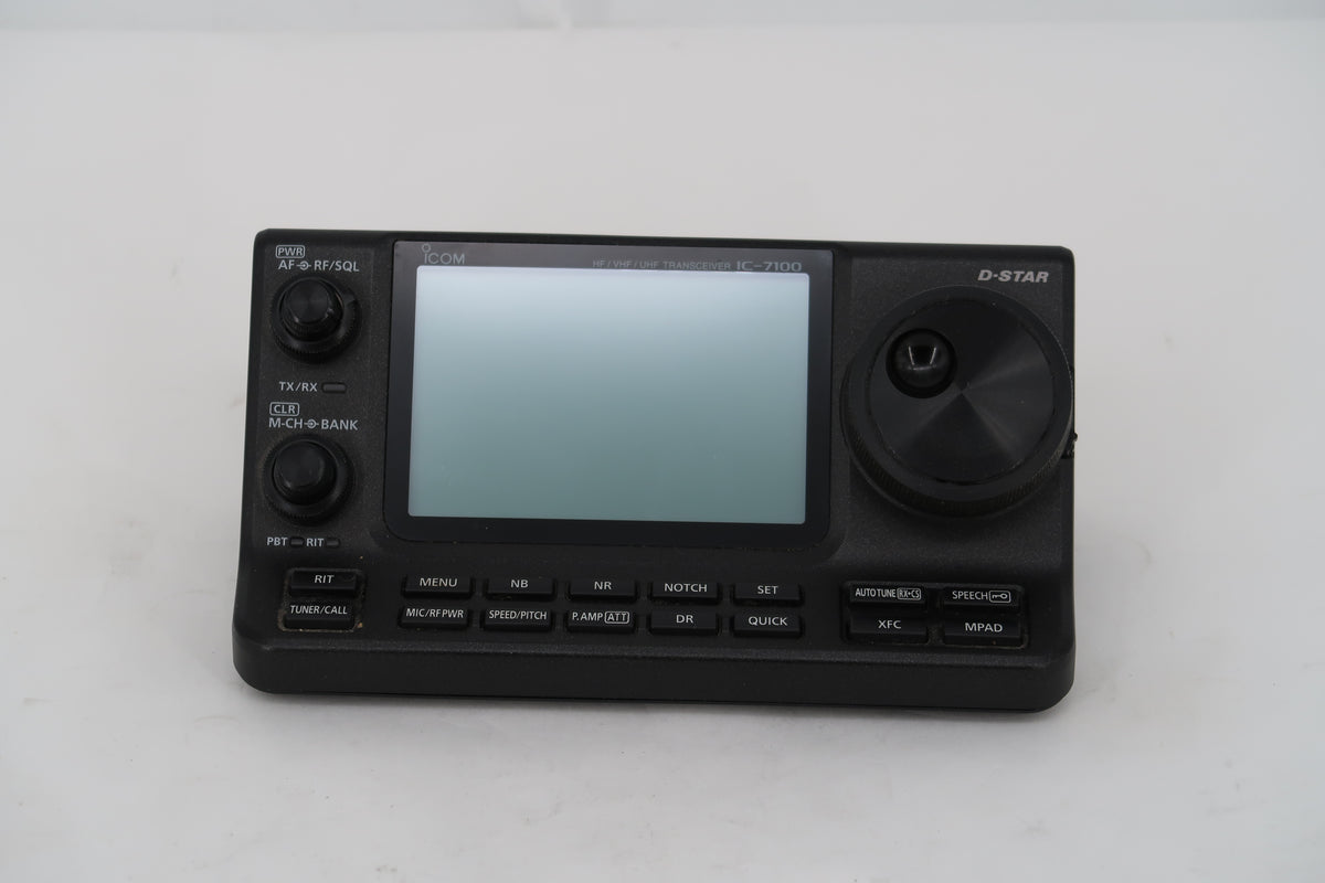 U19991 AS IS Icom IC-7100 No Power on