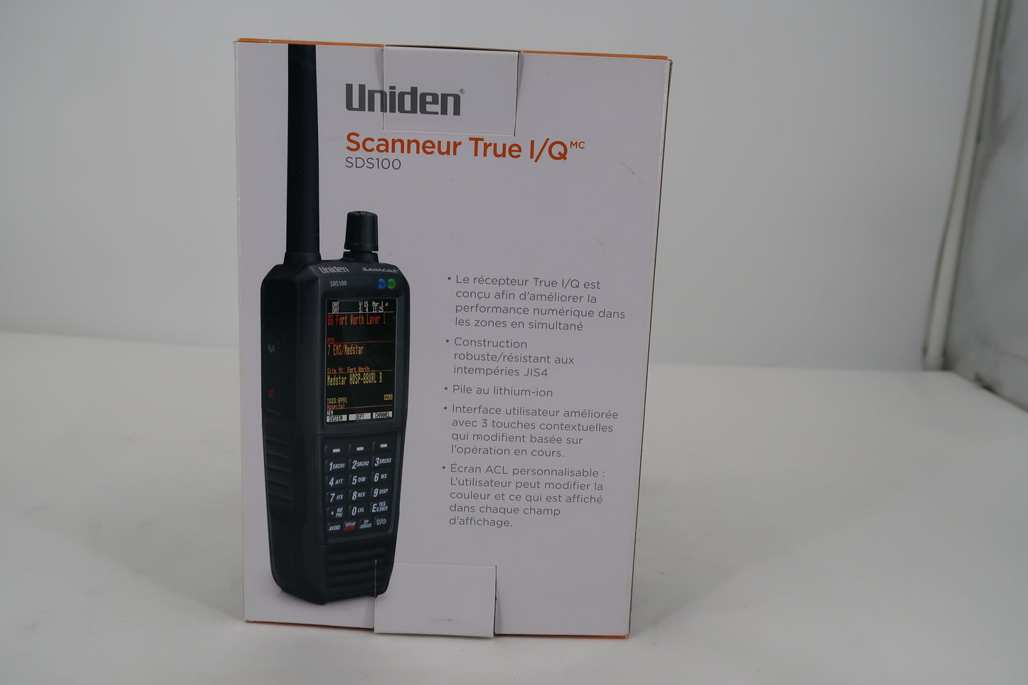 U20016 Used Uniden SDS100 True I/Q Digital Handheld Scanner W/Extras