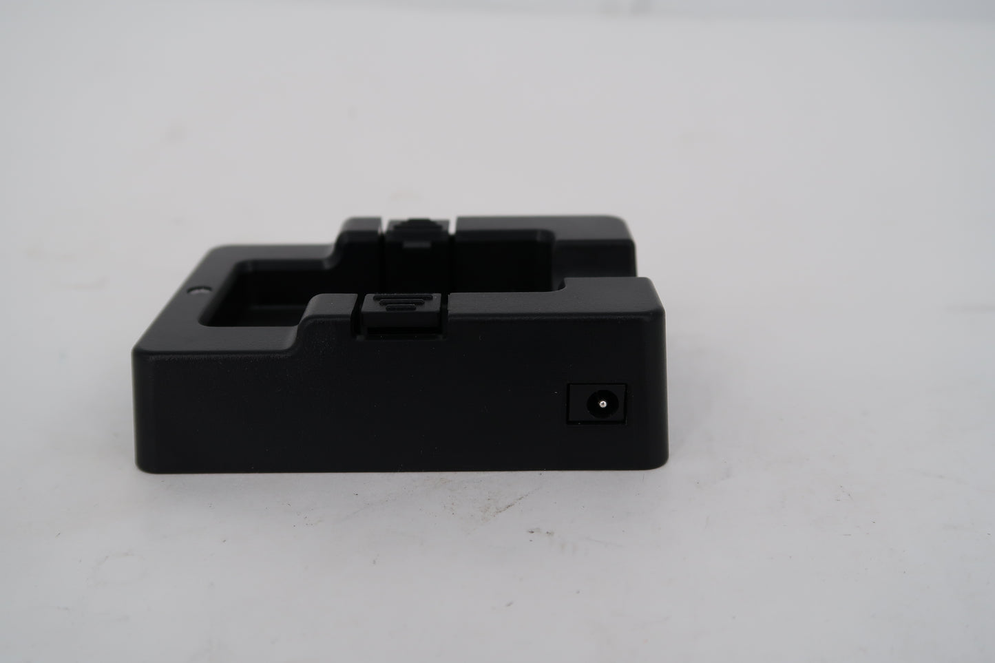 U20017 Used Uniden External Battery Charger EBC100 for SDS100