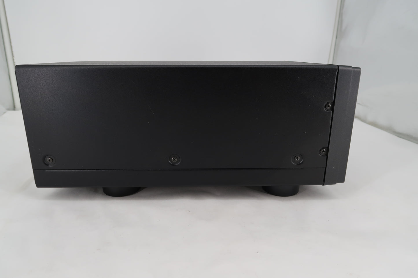 U20027 Used Yaesu SP-2000 Desktop Speaker with Built-In Audio Filter