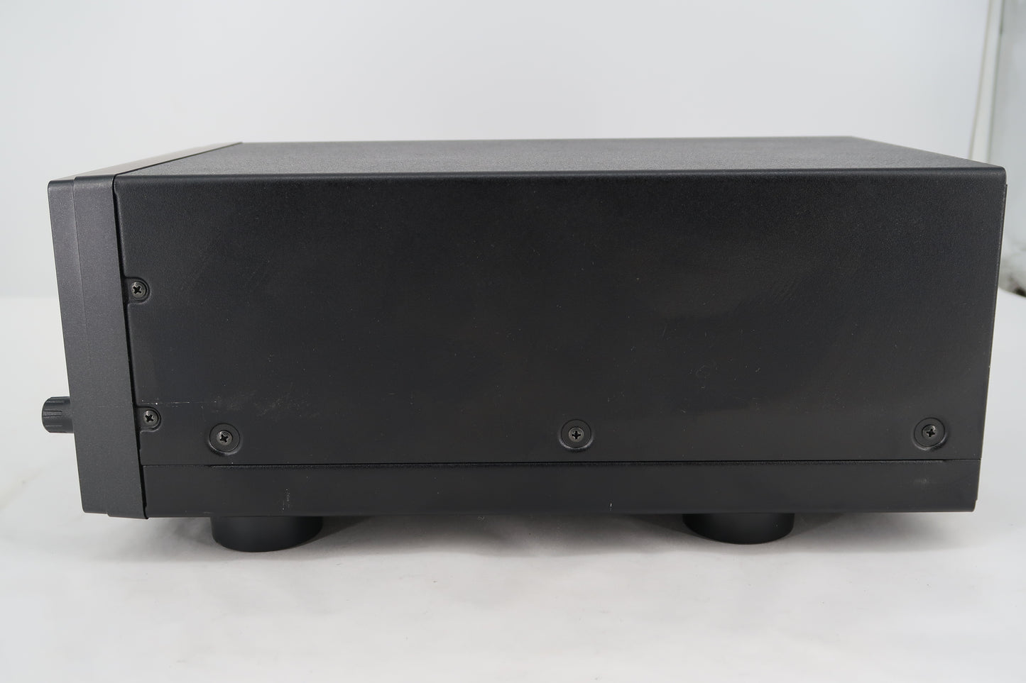 U20027 Used Yaesu SP-2000 Desktop Speaker with Built-In Audio Filter