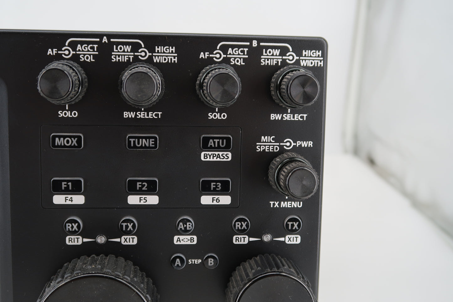 U20029 Used FlexRadio Flex-6400M SDR HF/50MHz Transceiver w/ATU