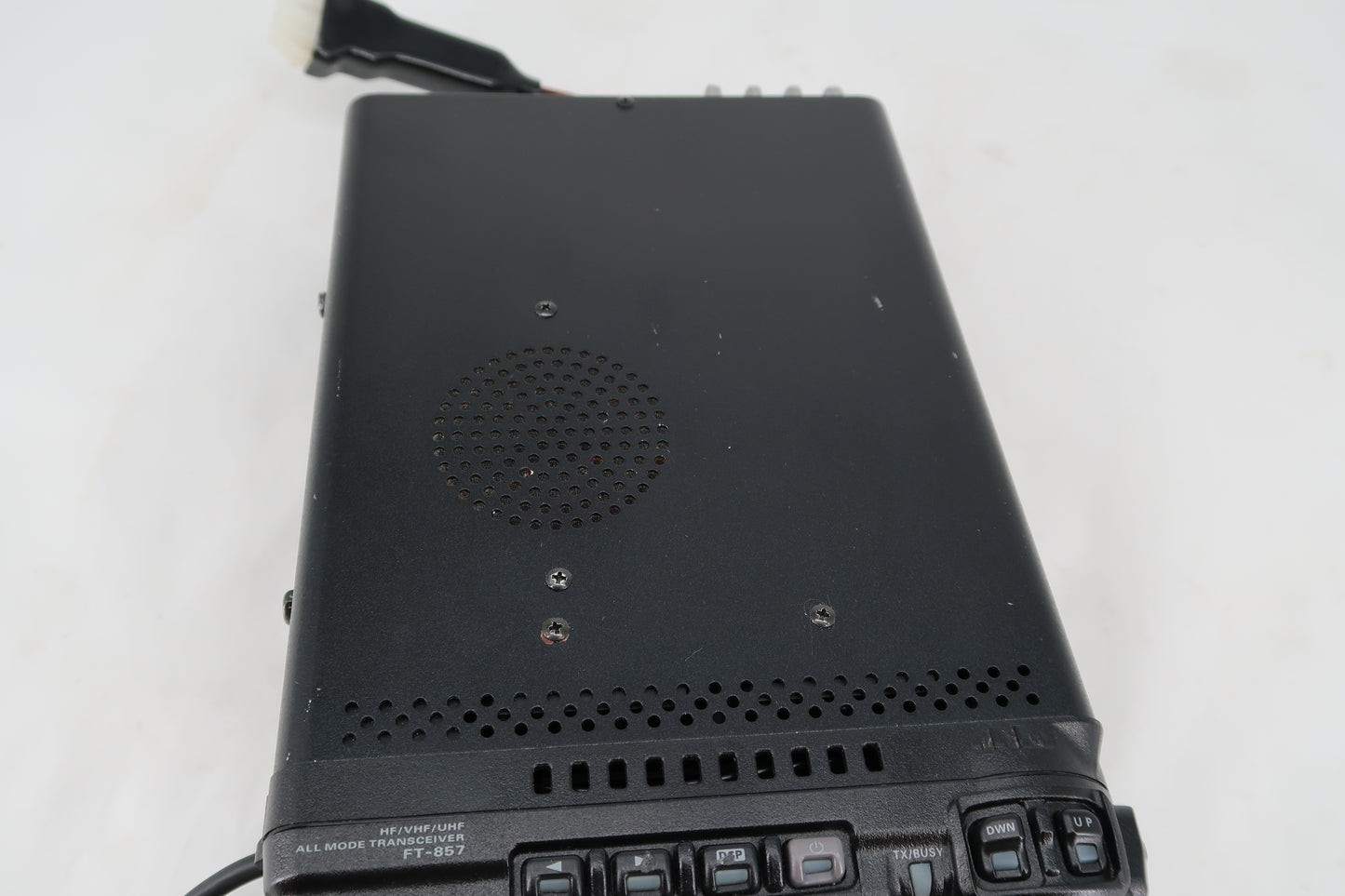 U20032 Used Yaesu FT-857D HF/VHF/UHF All-Mode Transceiver with Extras