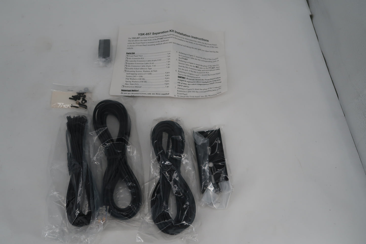 U20032 Used Yaesu FT-857D HF/VHF/UHF All-Mode Transceiver with Extras