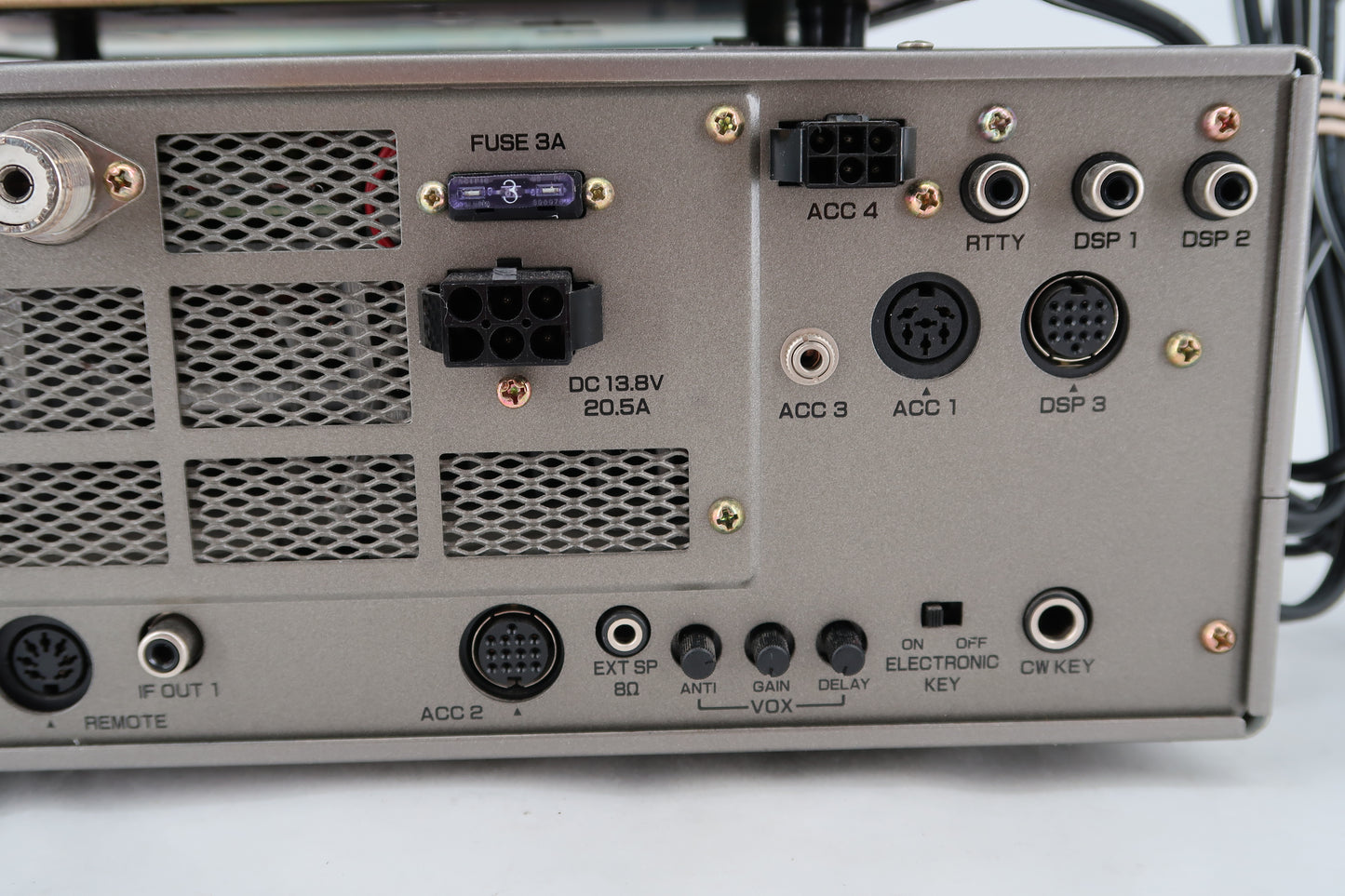 U20037 Used Kenwood TS-850S HF Transceiver w/filters & Kenwood DSP-100