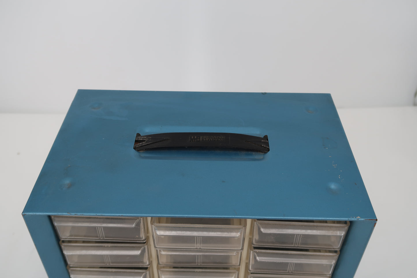 U20039 Used 18-Drawer Parts Storage Cabinet