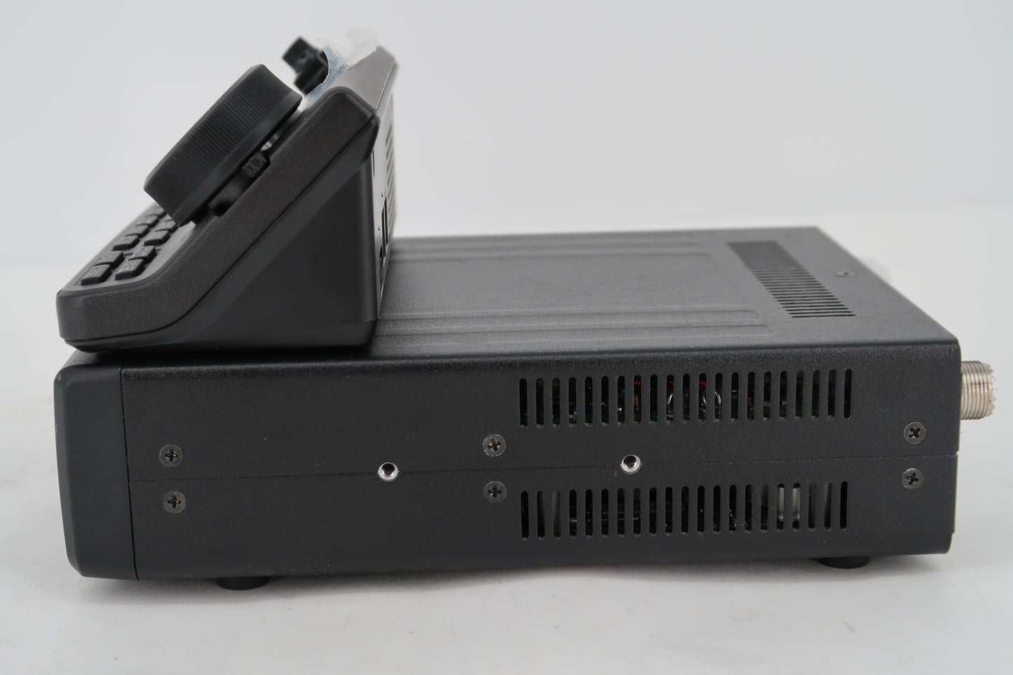 U20040 Icom IC-7100 HF/VHF/UHF D-STAR All-Mode Transceiver