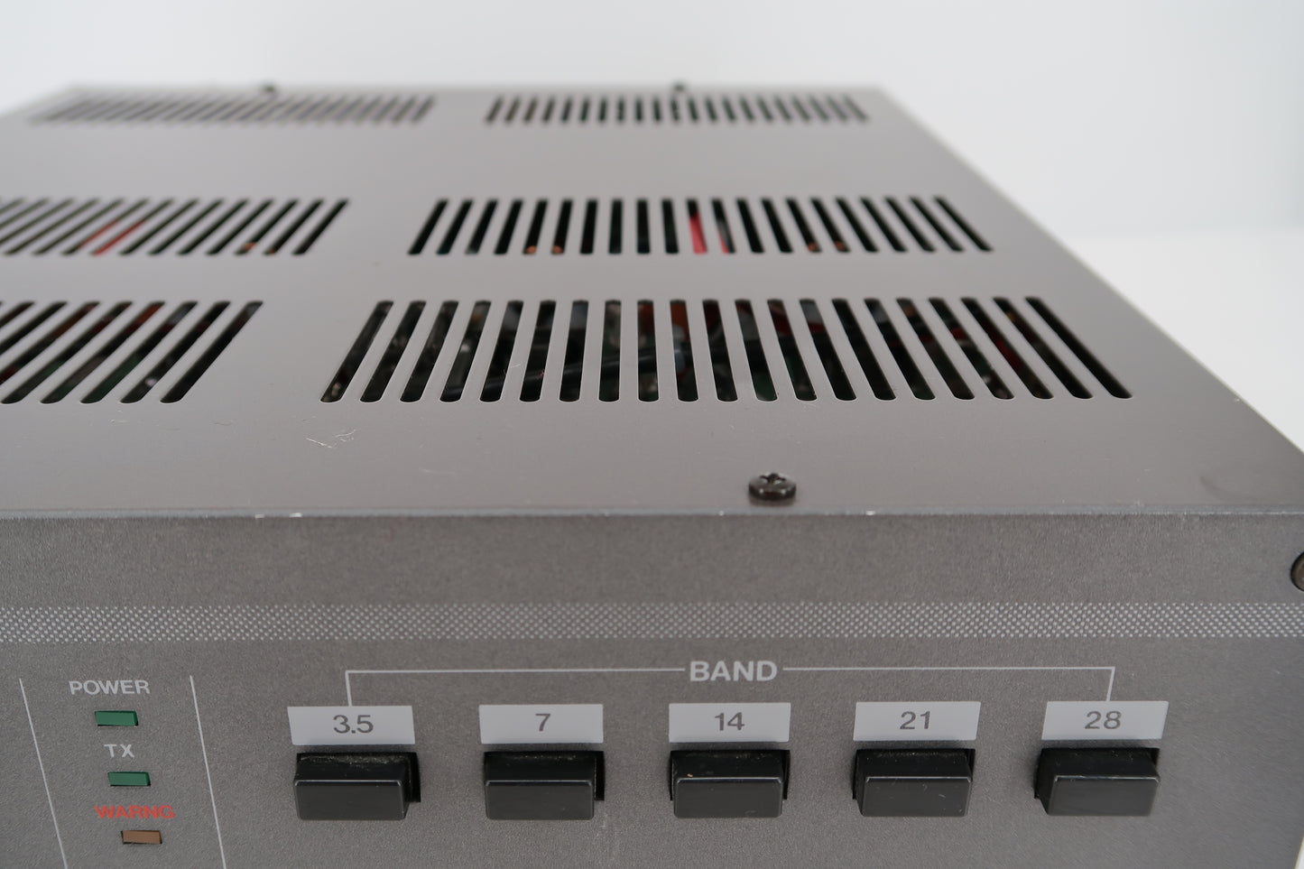 U20041 Used Tokyo Hy-Power HL-700B Solid State HF Linear Amplifier
