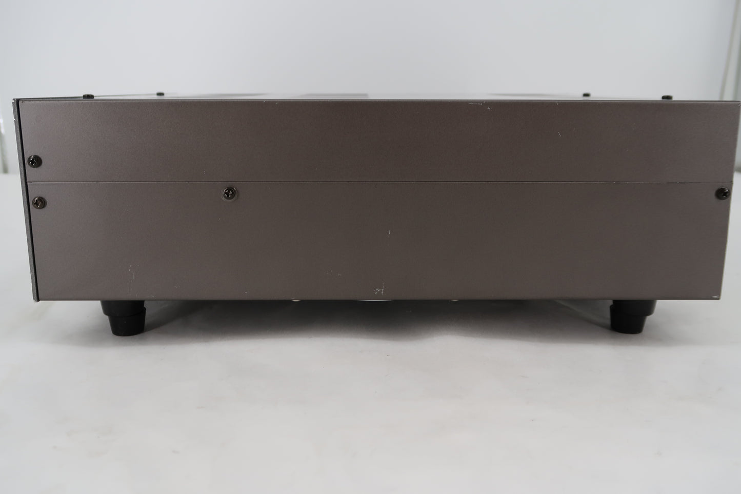 U20041 Used Tokyo Hy-Power HL-700B Solid State HF Linear Amplifier