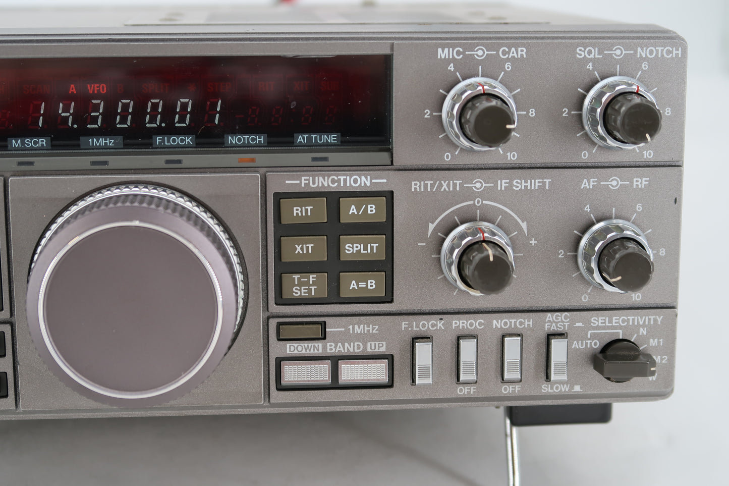 U20042 Used Kenwood TS-440S HF All-Mode Transceiver w/ATU (built-in)