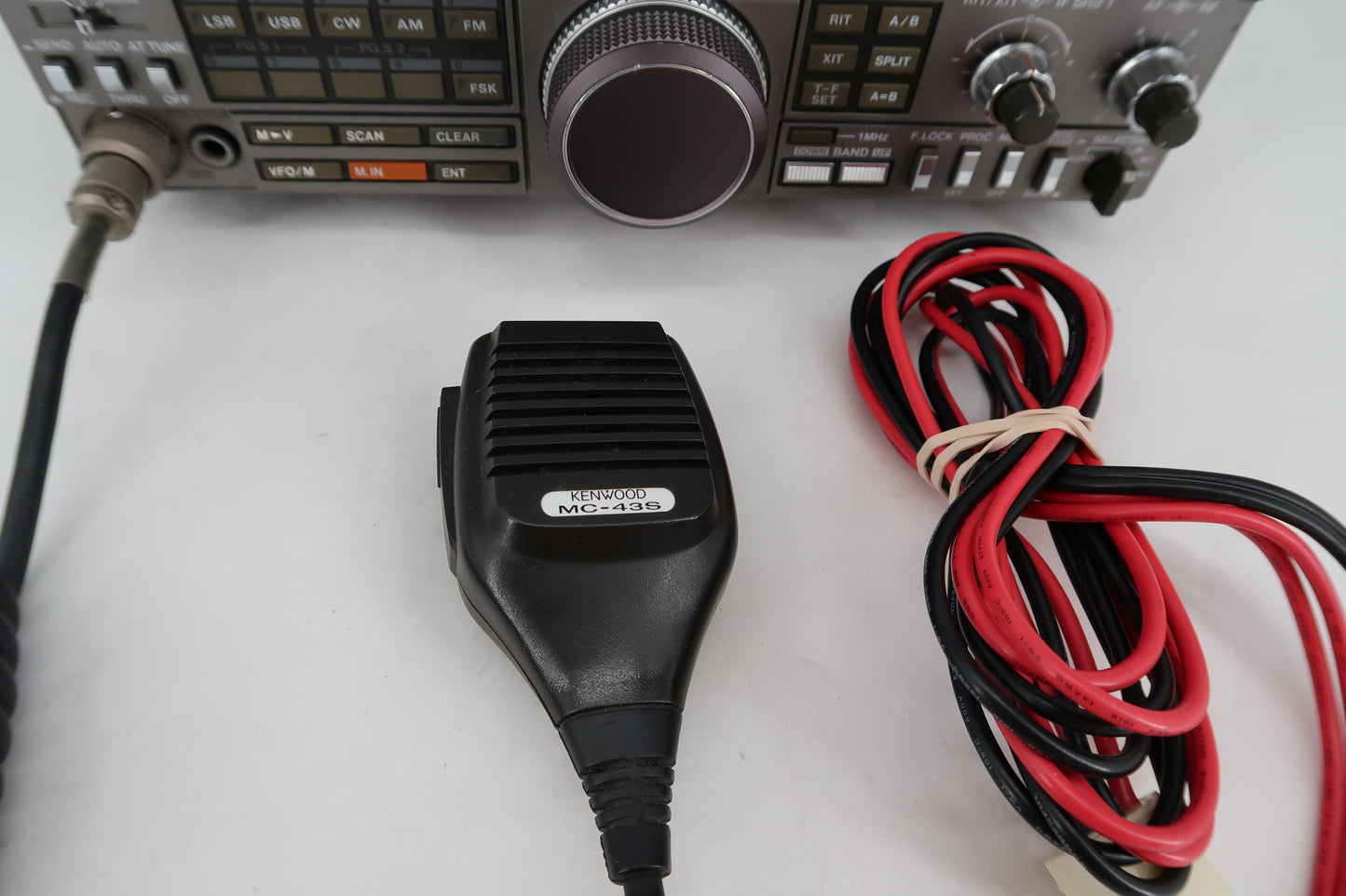 U20042 Used Kenwood TS-440S HF All-Mode Transceiver w/ATU (built-in)