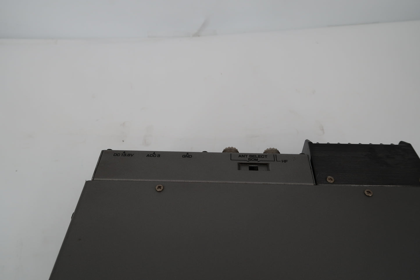 U20043 AS-IS Kenwood TS-690S All Mode Multi Bander HF/50 MHz Transceiver ?  M.CH/VFO CH Knob Broken