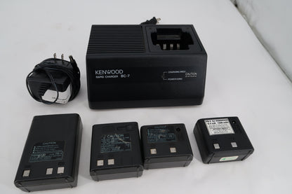 U20058 AS-IS Lot of 3 Kenwood Handheld Transceivers + Batteries + Charger