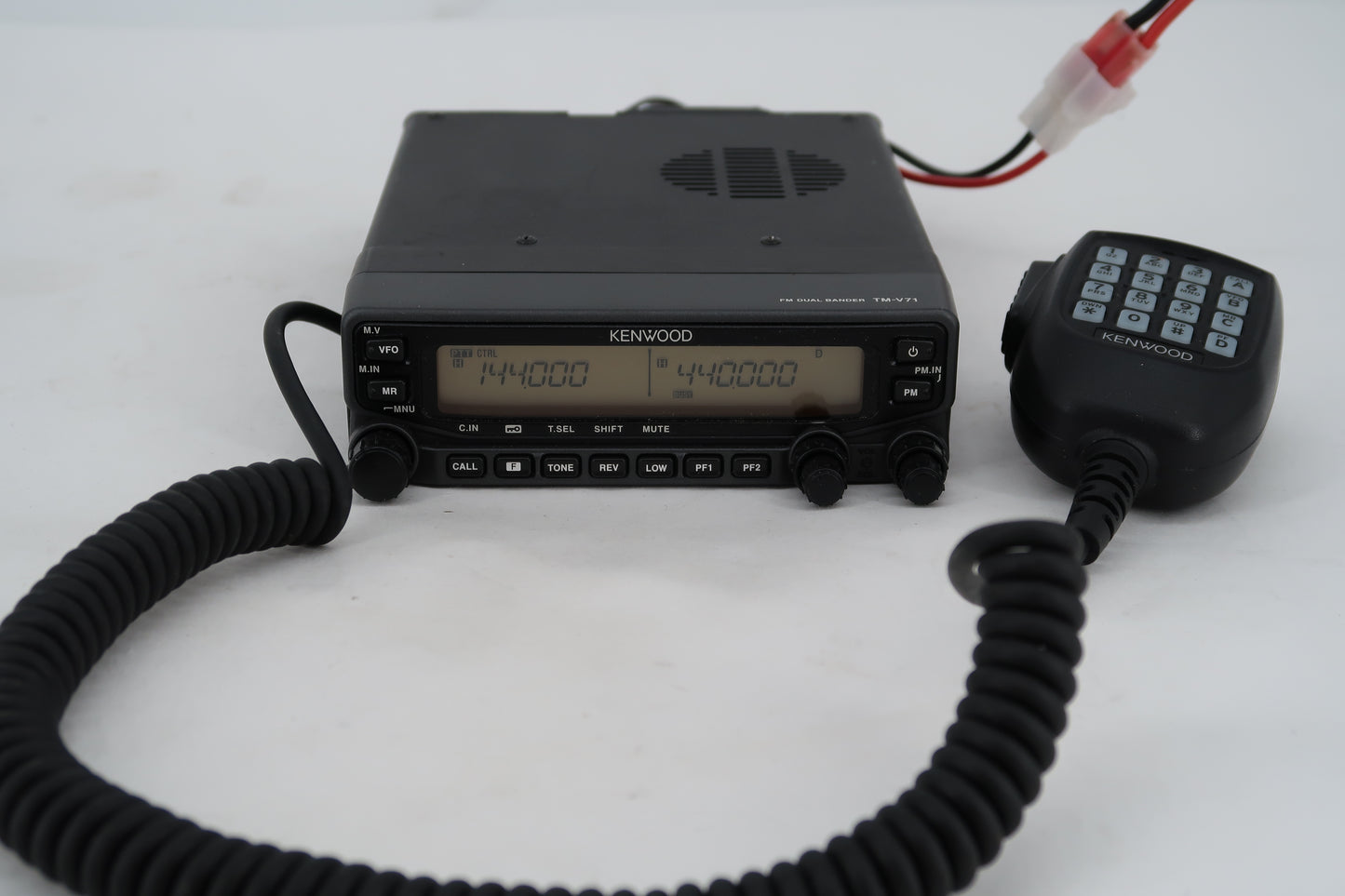 U20069 Used Kenwood TM-V71A 144/440 MHz FM Dual Bander Mobile Transceiver