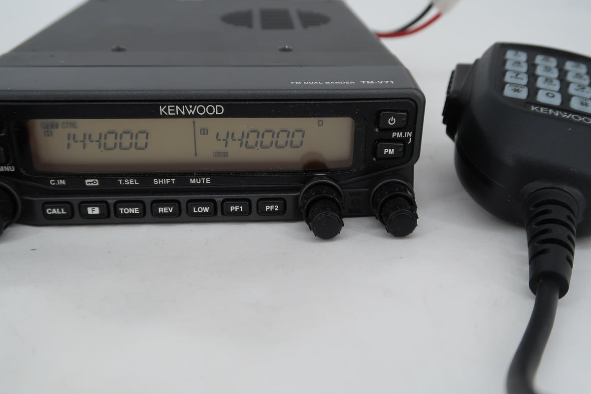 U20069 Used Kenwood TM-V71A 144/440 MHz FM Dual Bander Mobile Transceiver