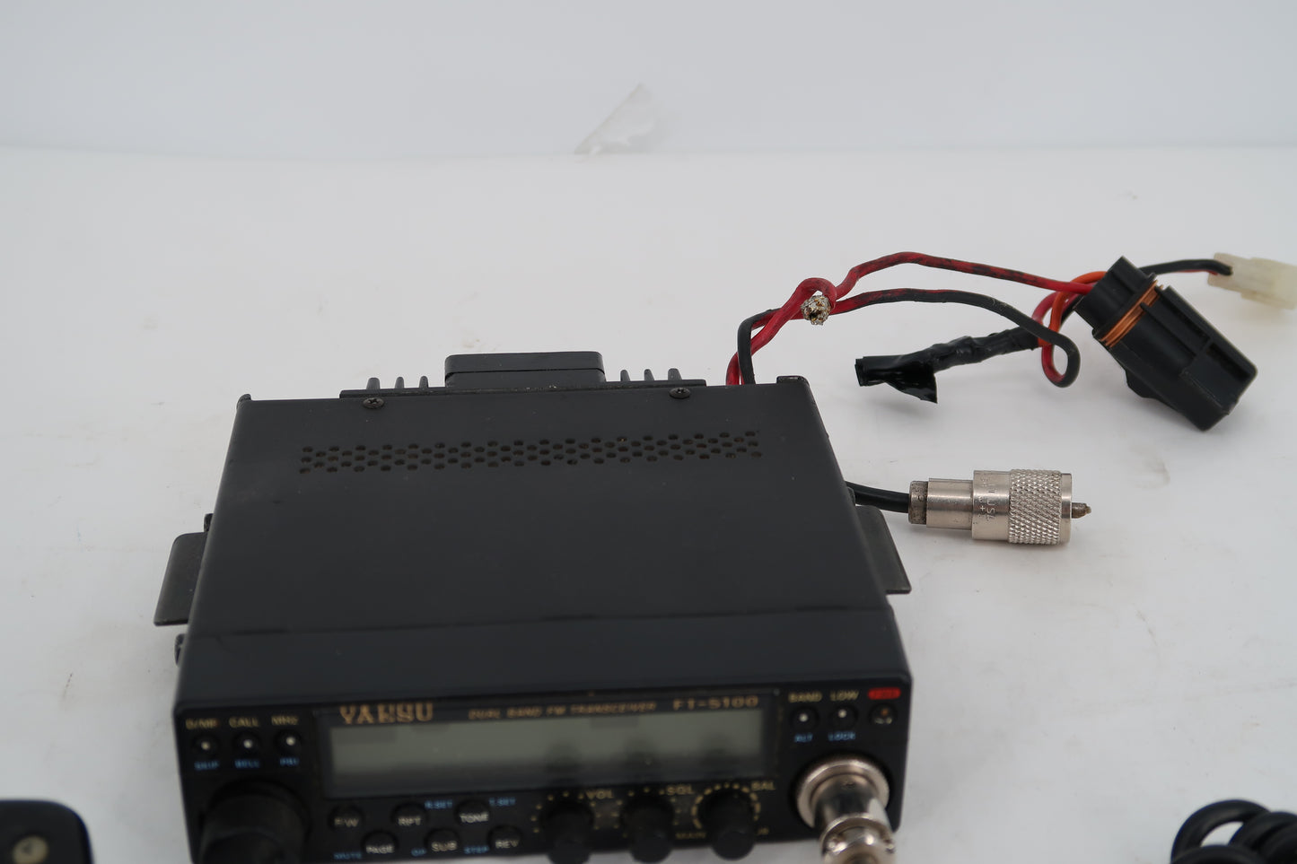 U20083 AS-IS Yaesu FT-5100 Dual Band FM Mobile Transceiver - No Power