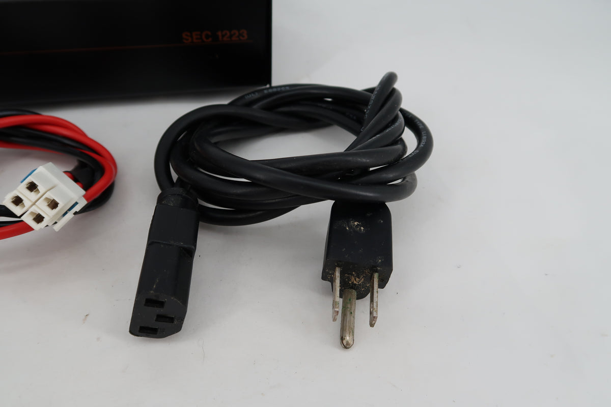 U20090 Used Samlex America SEC-1223 13.8V DC Power Supply