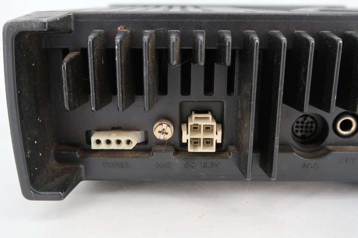 U20092 Used Icom IC-7200 HF/50MHz Transceiver w/ Handset Mic & Accessories (Fair/Smoker Environment)