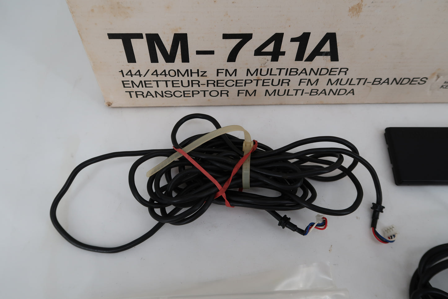 U20095 Used Kenwood TM-741A Separation Cable Set & Mic Hanger — Accessories Only