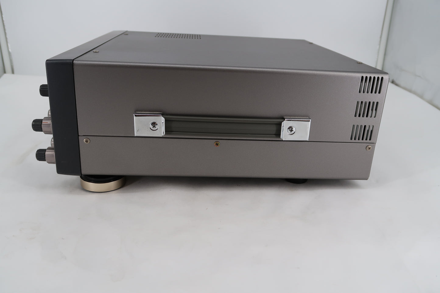 U20100 Used Kenwood TS-870S HF Transceiver - Very Nice