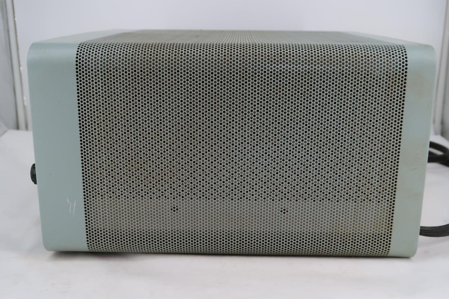 U20106 Used Heathkit SB-221 2KW Linear Amplifier with weak Tubes