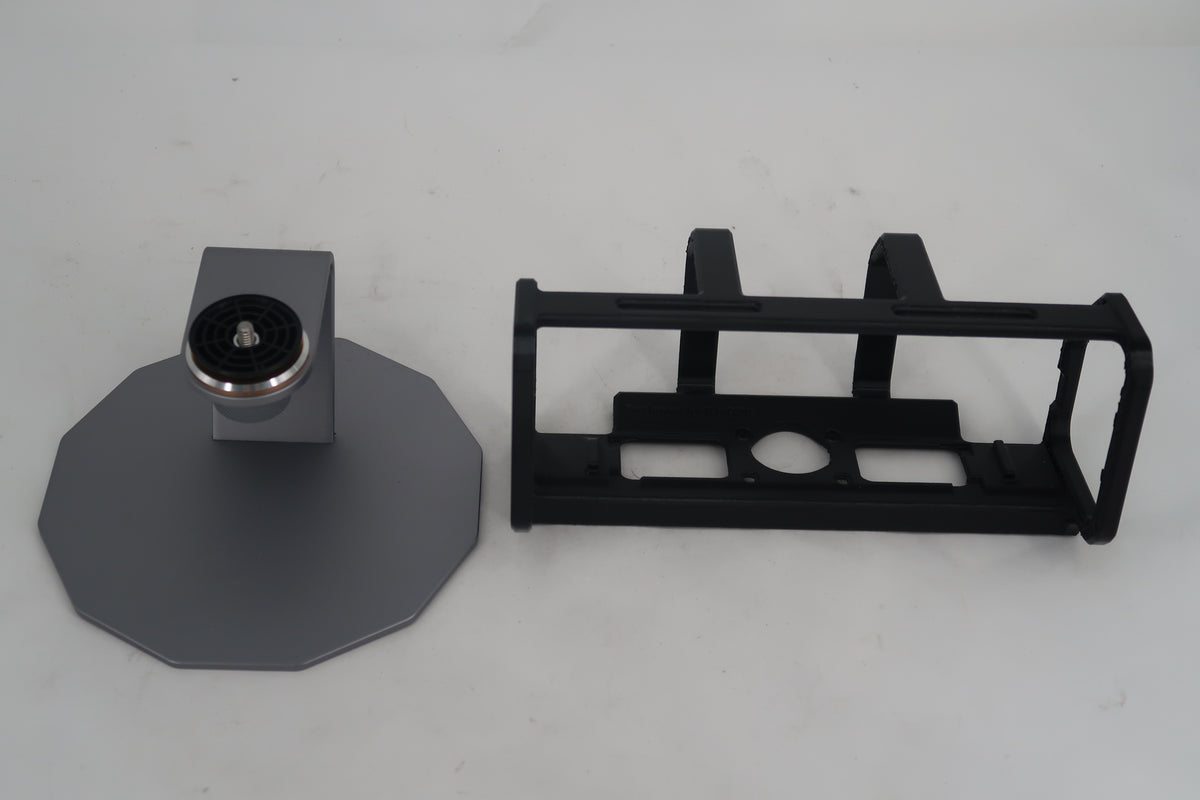 U20108 Used Nebula Desk Stand & 3D Printed Cage for Icom IC-705