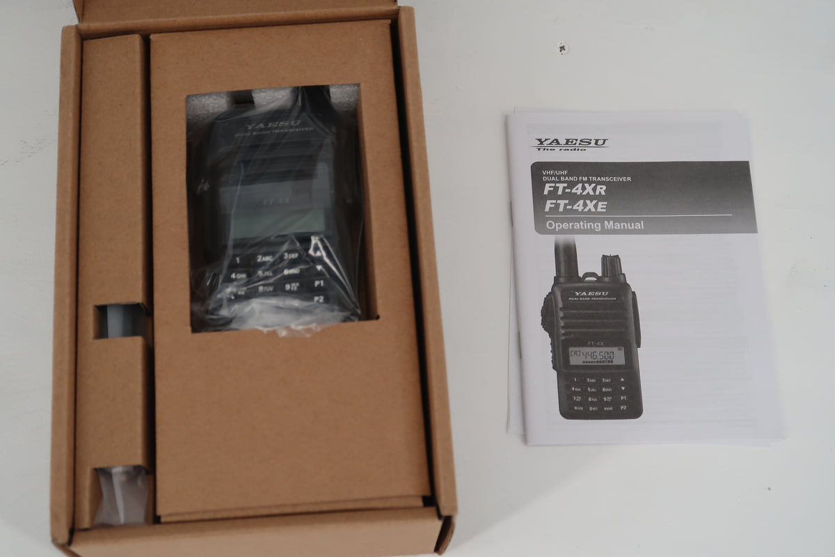 U20133 Never Used Yaesu FT-4X VHF/UHF Dual Band FM Transceiver
